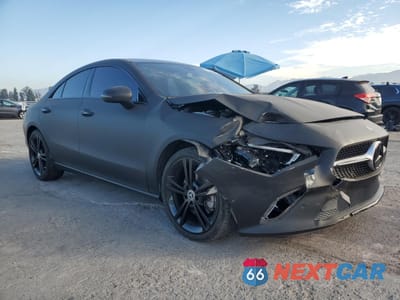 Czwarte zdjęcie samochodu z boku: 2020 MERCEDES-BENZ CLA 250 VIN:WDD5J4GB3LN074446 - miniatura