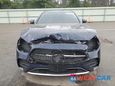 Piąte zdjęcie samochodu w środku: 2021 MERCEDES-BENZ E 350 4MATIC VIN:W1KZF8EB8MA893099 - miniatura