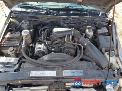 Zdjęcie 11 z 12 samochodu: 2000 GMC SONOMA VIN:1GTDT19W5Y8121285 - miniatura