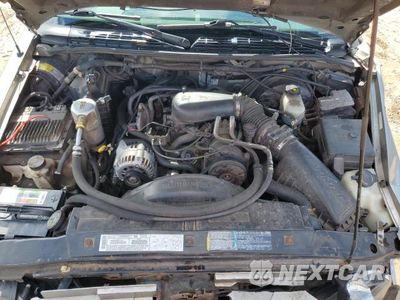 Zdjęcie 11 z 12 samochodu: 2000 GMC SONOMA VIN:1GTDT19W5Y8121285 - miniatura