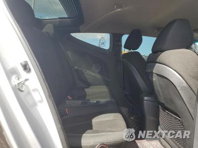Zdjęcie 10 z 12 samochodu: 2017 HYUNDAI VELOSTER VIN:KMHTC6AD0HU305572 - miniatura