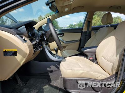 Zdjęcie 7 z 12 samochodu: 2012 HYUNDAI ELANTRA GLS VIN:5NPDH4AEXCH095427 - miniatura