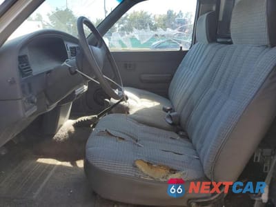 Zdjęcie 7 z 12 samochodu: 1990 TOYOTA PICKUP 1/2 TON SHORT WHEELBASE DLX VIN:JT4RN01P2L7023831 - miniatura