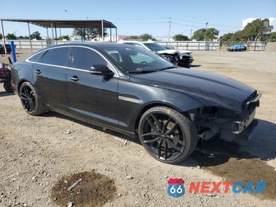 Czwarte zdjęcie samochodu z boku: 2013 JAGUAR XJL PORTFOLIO VIN:SAJWA2GB8DLV53009 - miniatura