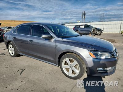 Czwarte zdjęcie samochodu z boku: 2015 VOLKSWAGEN PASSAT S VIN:1VWAT7A31FC112713 - miniatura