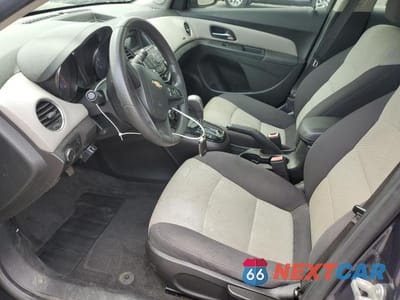 Zdjęcie 7 z 12 samochodu: 2013 CHEVROLET CRUZE LS VIN:1G1PA5SG6D7153250 - miniatura