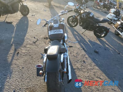 Zdjęcie 6 z 9 samochodu: 2007 HONDA VT750 DC VIN:JH2RC444X7M100796 - miniatura
