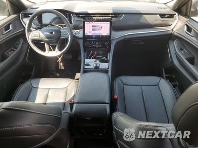Zdjęcie 8 z 16 samochodu: 2025 JEEP GRAND CHEROKEE 4XE VIN:1C4RJYB63SC288828 - miniatura