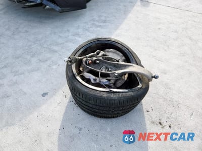 Zdjęcie 12 z 13 samochodu: 2013 BMW M5 VIN:WBSFV9C5XDD095469 - miniatura