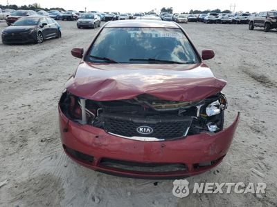 Piąte zdjęcie samochodu w środku: 2012 KIA FORTE EX VIN:KNAFU4A27C5558504 - miniatura