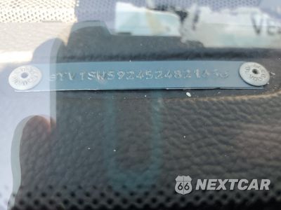 Zdjęcie 12 z 12 samochodu: 2005 VOLVO V70 FWD VIN:YV1SW592452482163 - miniatura