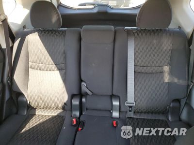 Zdjęcie 10 z 16 samochodu: 2018 NISSAN ROGUE S VIN:5N1AT2MTXJC800036 - miniatura