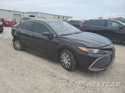 Czwarte zdjęcie samochodu z boku: 2023 TOYOTA CAMRY LE VIN:4T1H31AK1PU047858 - miniatura