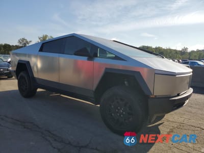 Czwarte zdjęcie samochodu z boku: 2024 TESLA CYBERTRUCK VIN:7G2CEHED5RA032007 - miniatura