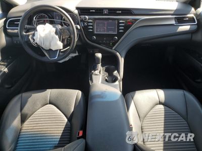 Zdjęcie 8 z 13 samochodu: 2018 TOYOTA CAMRY L VIN:4T1B11HK1JU127329 - miniatura
