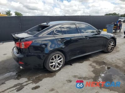 Trzecie zdjęcie samochodu z tyłu: 2012 LEXUS IS 350 BASE VIN:JTHCE5C29C5002750 - miniatura