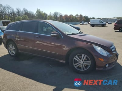 Czwarte zdjęcie samochodu z boku: 2008 MERCEDES-BENZ R 350 VIN:4JGCB65E38A085514 - miniatura