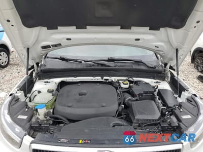 Zdjęcie 11 z 13 samochodu: 2019 VOLVO XC40 T5 MOMENTUM VIN:YV4162UK1K2101434 - miniatura