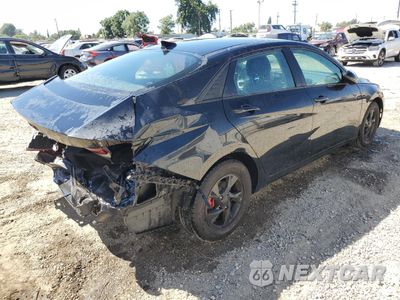 Trzecie zdjęcie samochodu z tyłu: 2021 HYUNDAI ELANTRA SE VIN:5NPLL4AG6MH036758 - miniatura