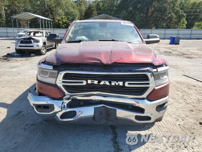 Piąte zdjęcie samochodu w środku: 2019 RAM 1500 BIG HORN/LONE STAR VIN:1C6RREFT5KN562856 - miniatura