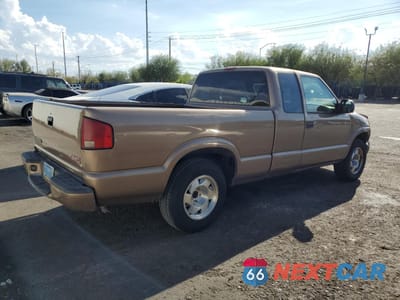 Trzecie zdjęcie samochodu z tyłu: 2002 GMC SONOMA VIN:1GTCS195328124683 - miniatura