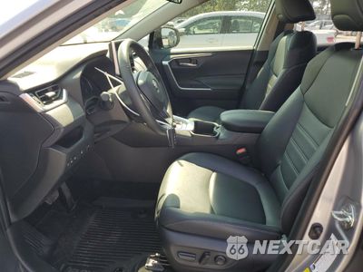 Zdjęcie 7 z 14 samochodu: 2023 TOYOTA RAV4 XLE PREMIUM VIN:JTMB6RFV5PD101133 - miniatura