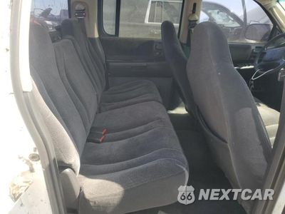 Zdjęcie 10 z 12 samochodu: 2002 DODGE DAKOTA QUAD SLT VIN:1B7HG48N92S604756 - miniatura
