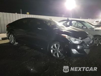 Czwarte zdjęcie samochodu z boku: 2013 HYUNDAI ELANTRA GLS VIN:5NPDH4AE1DH301624 - miniatura