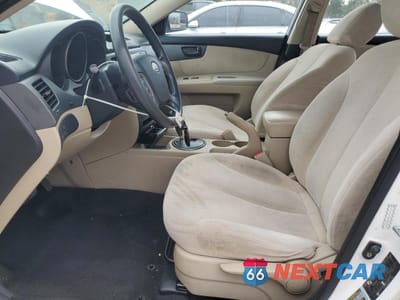 Zdjęcie 7 z 15 samochodu: 2010 KIA OPTIMA LX VIN:KNAGG4A88A5404882 - miniatura