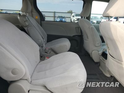 Zdjęcie 11 z 15 samochodu: 2011 TOYOTA SIENNA LE VIN:5TDKK3DC2BS041691 - miniatura
