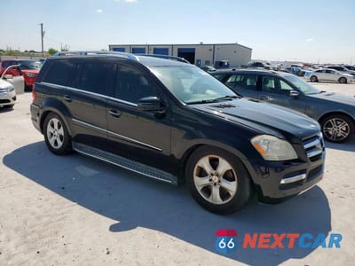 Czwarte zdjęcie samochodu z boku: 2012 MERCEDES-BENZ GL 450 4MATIC VIN:4JGBF7BE2CA789898 - miniatura