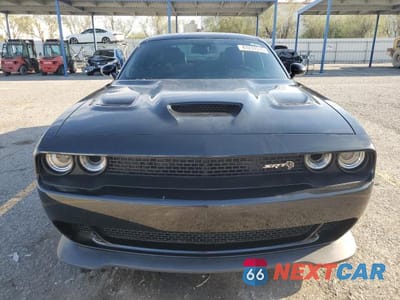 Piąte zdjęcie samochodu w środku: 2018 DODGE CHALLENGER SRT HELLCAT VIN:2C3CDZC97JH195709 - miniatura