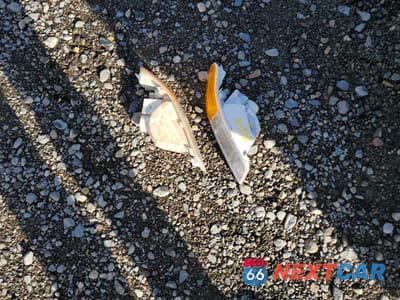 Zdjęcie 13 z 16 samochodu: 1999 TOYOTA RAV4 VIN:JT3HP10V1X7110075 - miniatura