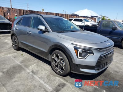 Czwarte zdjęcie samochodu z boku: 2023 KIA NIRO EX VIN:KNDCR3LE7P5043470 - miniatura