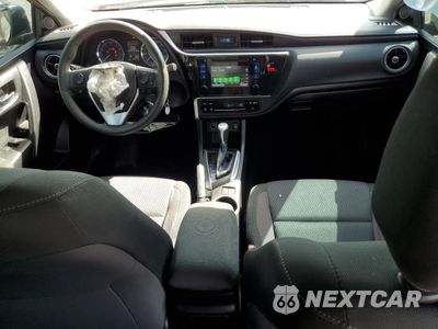 Zdjęcie 8 z 14 samochodu: 2018 TOYOTA COROLLA L VIN:5YFBURHE7JP848241 - miniatura