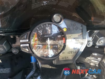 Zdjęcie 7 z 10 samochodu: 2018 YAMAHA YZFR6 C VIN:JYARJ28Y7JA001597 - miniatura