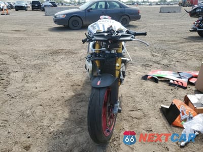 Drugie zdjęcie samochodu z przodu: 2018 APRILIA MOTORCYCLE VIN:ZD4KEU001JS001539 - miniatura