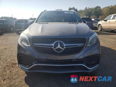 Piąte zdjęcie samochodu w środku: 2019 MERCEDES-BENZ GLE 63 AMG-S 4MATIC VIN:4JGDA7FBXKB198511 - miniatura