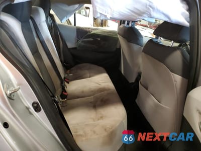 Zdjęcie 10 z 14 samochodu: 2020 TOYOTA COROLLA LE VIN:JTDEPRAE0LJ014253 - miniatura