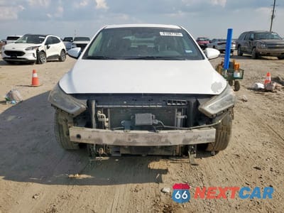 Piąte zdjęcie samochodu w środku: 2019 HYUNDAI IONIQ LIMITED VIN:KMHC85LC7KU159727 - miniatura