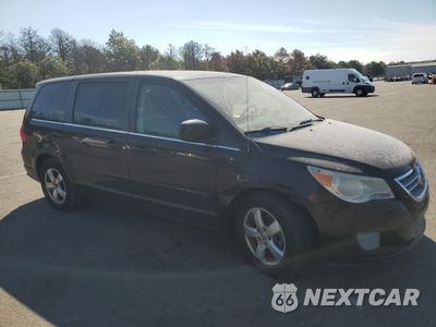 Czwarte zdjęcie samochodu z boku: 2010 VOLKSWAGEN ROUTAN SE VIN:2V4RW3D18AR348281 - miniatura