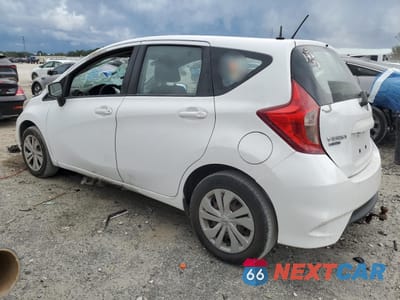 Drugie zdjęcie samochodu z przodu: 2018 NISSAN VERSA NOTE S VIN:3N1CE2CPXJL366106 - miniatura