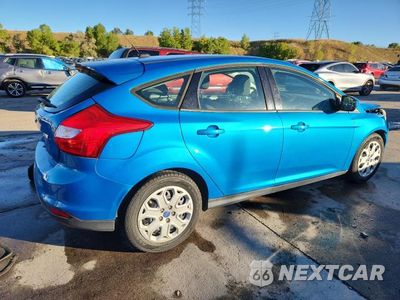 Trzecie zdjęcie samochodu z tyłu: 2012 FORD FOCUS SE VIN:1FAHP3K27CL166765 - miniatura