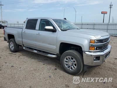 Czwarte zdjęcie samochodu z boku: 2017 CHEVROLET SILVERADO K2500 HEAVY DUTY LT VIN:1GC1KVEG1HF101946 - miniatura