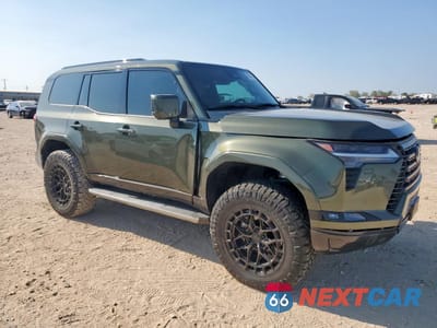 Czwarte zdjęcie samochodu z boku: 2024 LEXUS GX 550 LUXURY VIN:JTJVBCDX1R5028315 - miniatura