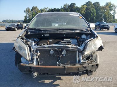 Piąte zdjęcie samochodu w środku: 2017 TOYOTA SIENNA XLE VIN:5TDYZ3DC5HS796266 - miniatura