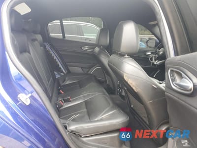 Zdjęcie 10 z 14 samochodu: 2022 ALFA ROMEO GIULIA VIN:ZARFANAN3N7656194 - miniatura