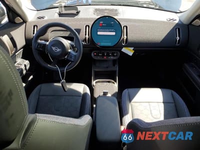 Zdjęcie 8 z 12 samochodu: 2025 MINI COUNTRYMAN S ALL4 VIN:WMZ23GA06S7R60036 - miniatura