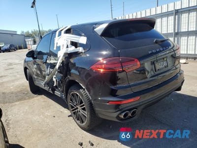 Drugie zdjęcie samochodu z przodu: 2018 PORSCHE CAYENNE S VIN:WP1AB2A21JLA60345 - miniatura