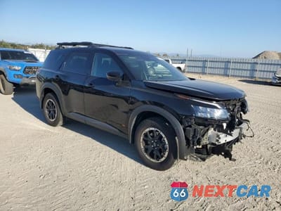 Czwarte zdjęcie samochodu z boku: 2024 NISSAN PATHFINDER ROCK CREEK VIN:5N1DR3BD8RC263210 - miniatura